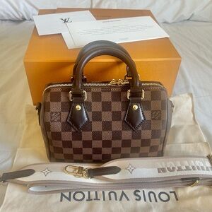 🔴SOLD🔴Louis Vuitton Speedy 20 Bandouliere Damier Ebene
